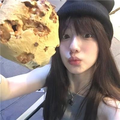 《美女与纯情男》海报