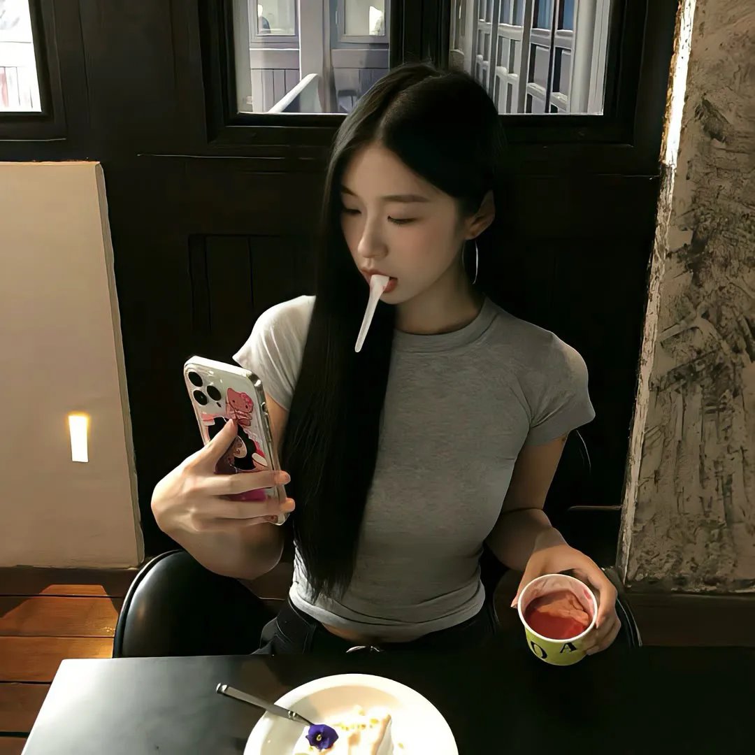 《天降美食粤语》海报